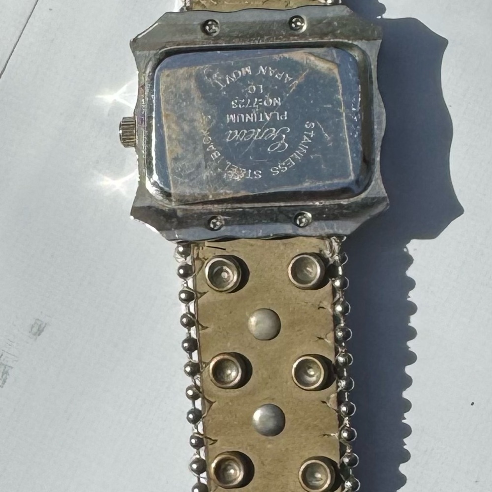 Geneva Platinum Camouflage band women’s watch - Picture 4 of 8